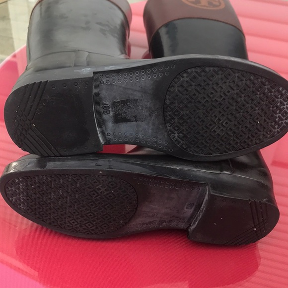 Tory Burch rain boots in great condition - Picture 6 of 6